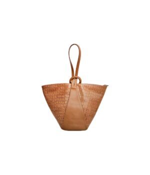 Cartera Orígenes de cuero croco color miel con diseño artesanal hecho en Perú y asa circular – moda sostenible